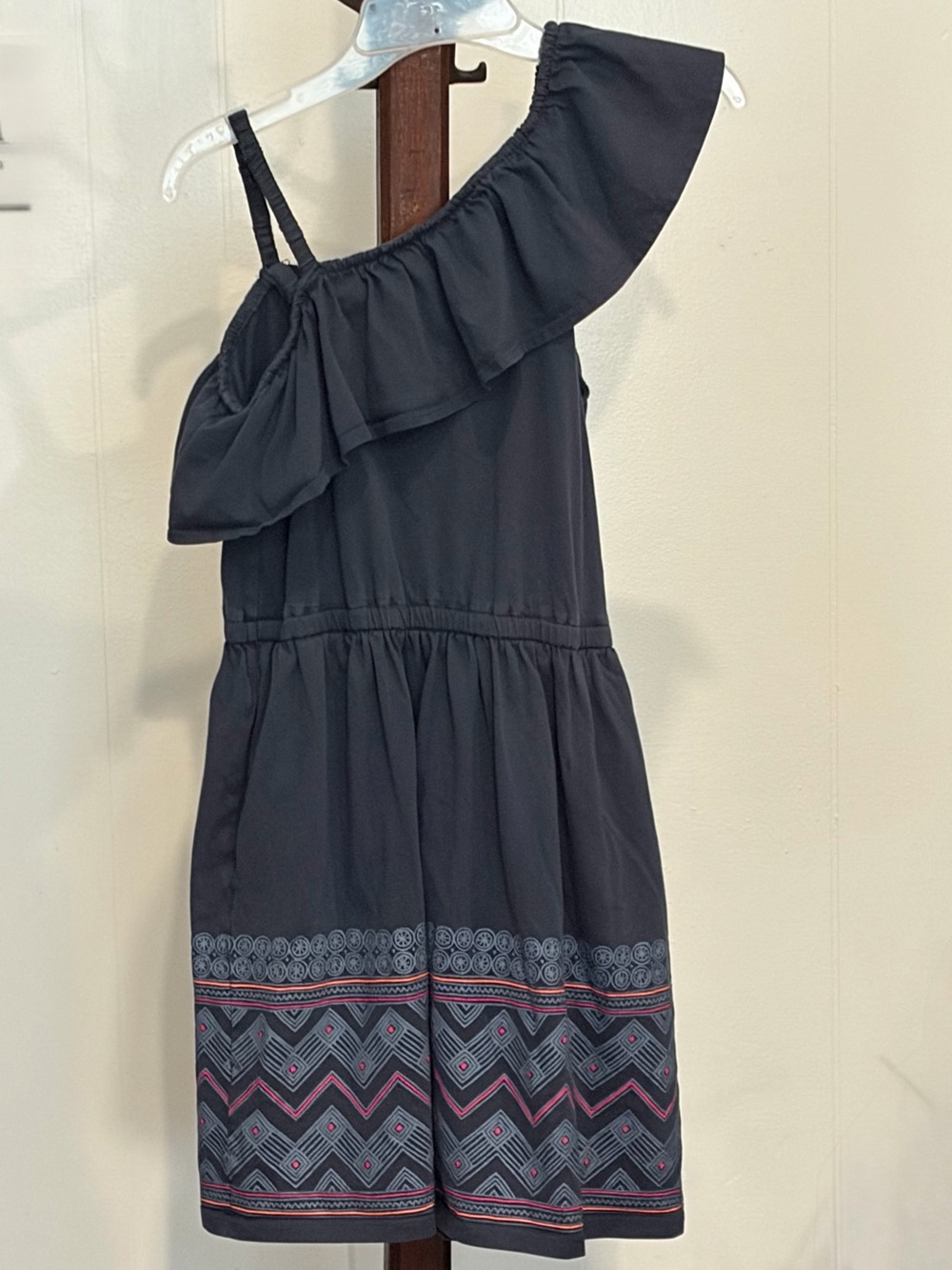 Tea Collection One Shoulder Ruffle Dress with Chevron Geometric Border, Size 14